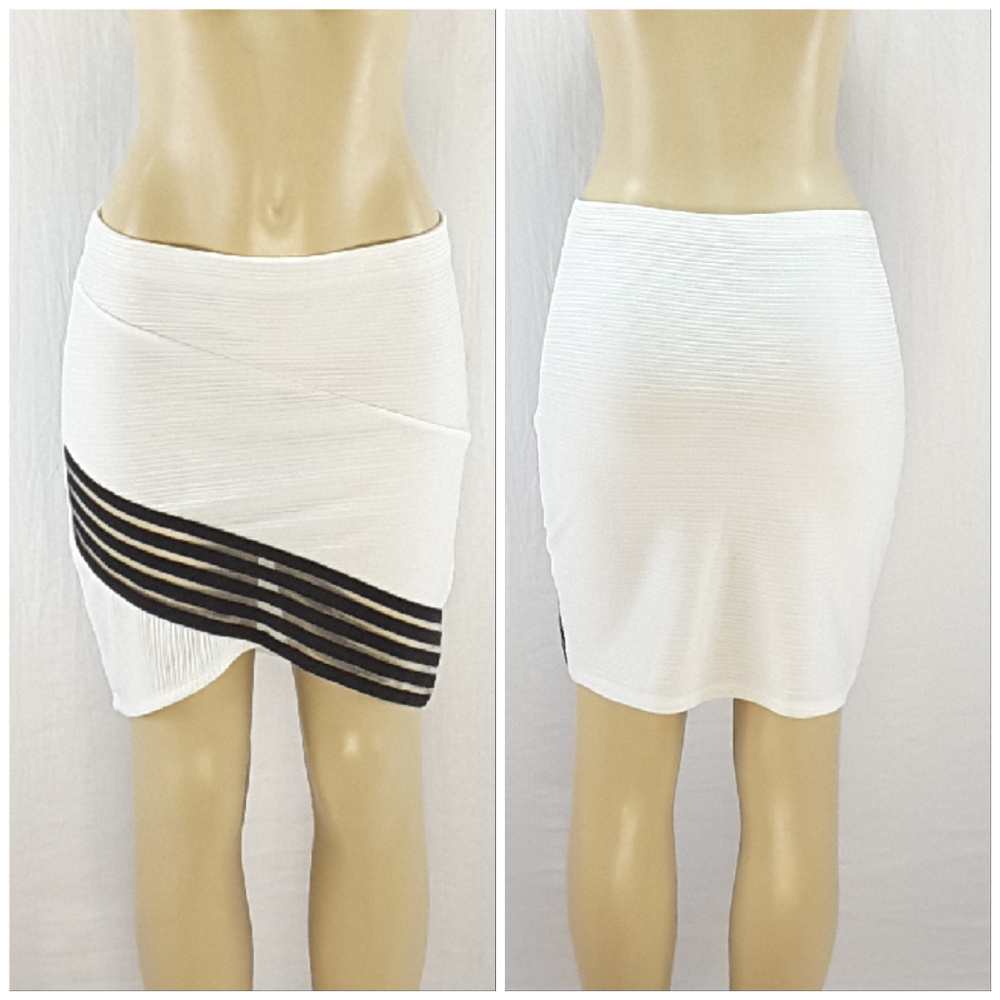 COLOR SWATCH, Pull-on Mini Skirt, size Large - Picture 1 of 8
